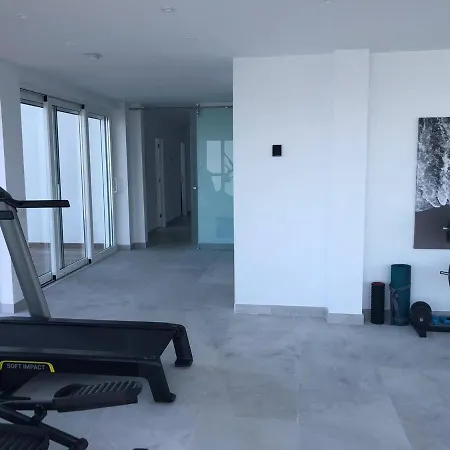 Crystal Ocean Villa Lavaderos *