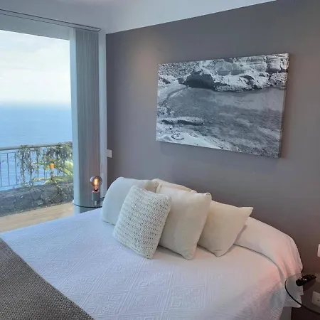Crystal Ocean Villa Lavaderos